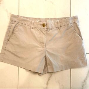GAP summer shorts in gray, size 2, GUC